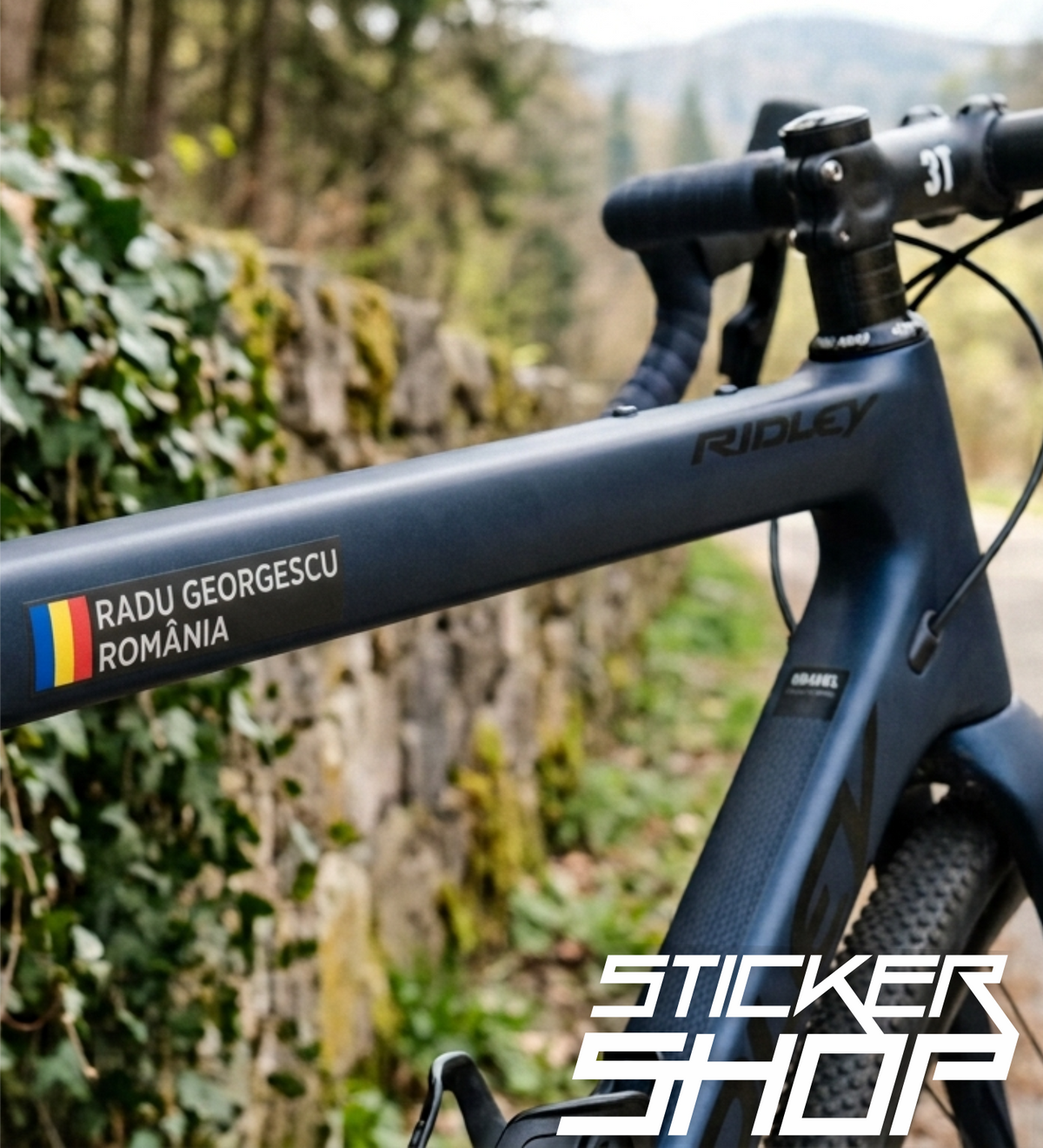 Set 6 Stickere Personalizate Bicicletă și Cască – Nume, Steagul României și Text "România" – autocolant